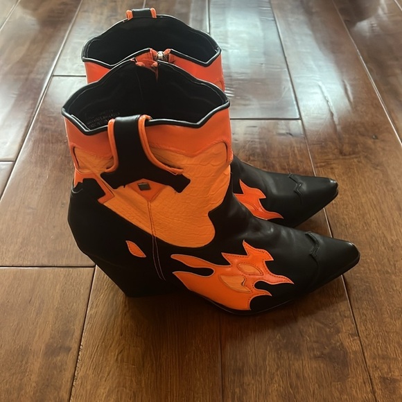 Ego Hartley orange snake print western ankle boot Size 7 - Picture 3 of 10